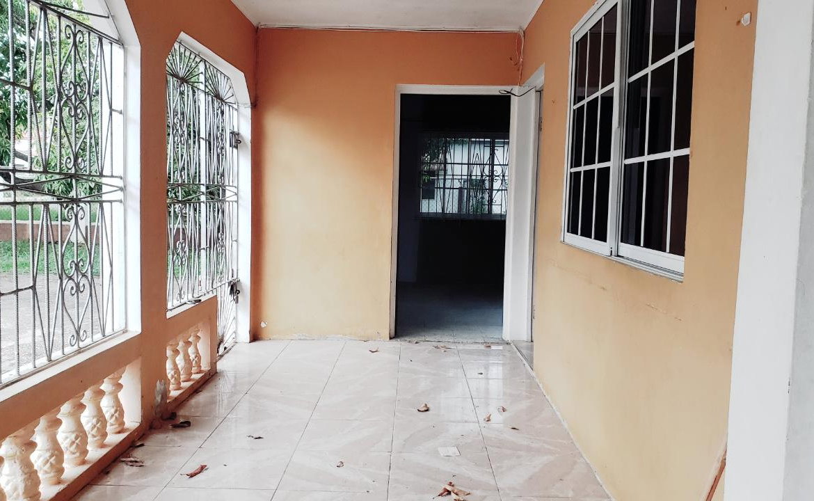 Fifth image of 31 West Park Avenue in May Pen, Clarendon, Jamaica - property is For Sale