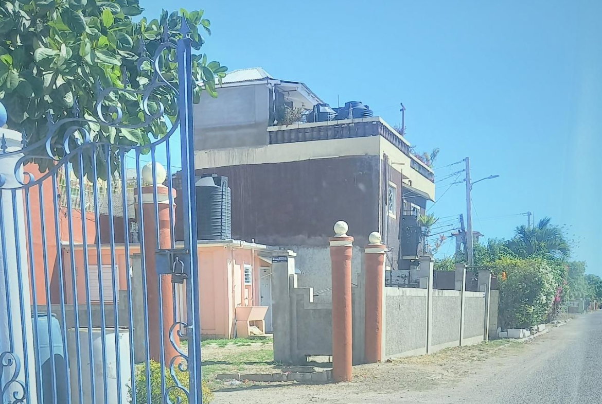 Seventeenth image of 4 West 34 Place in Greater Portmore, St. Catherine, Jamaica - property is For Sale