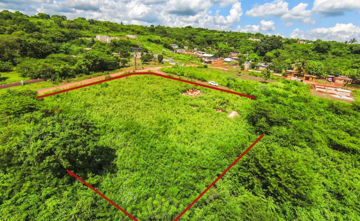 Fourth image of 2 Naseberry Grove, st Cathe in Naseberry Grove, St. Catherine, Jamaica - property is For Sale