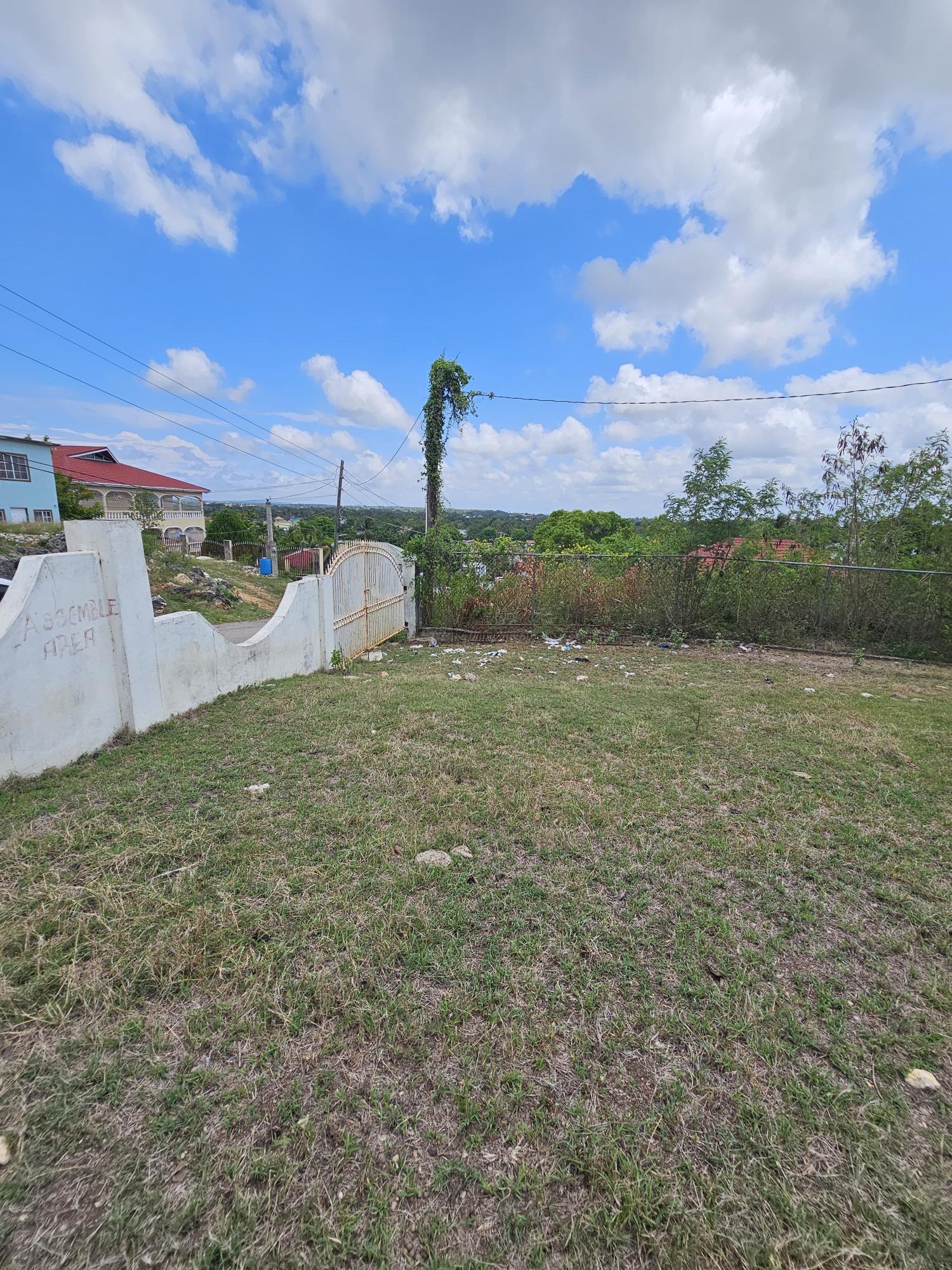 Twelfth image of 124 Central Avenue in Chateau, Clarendon, Jamaica - property is For Sale
