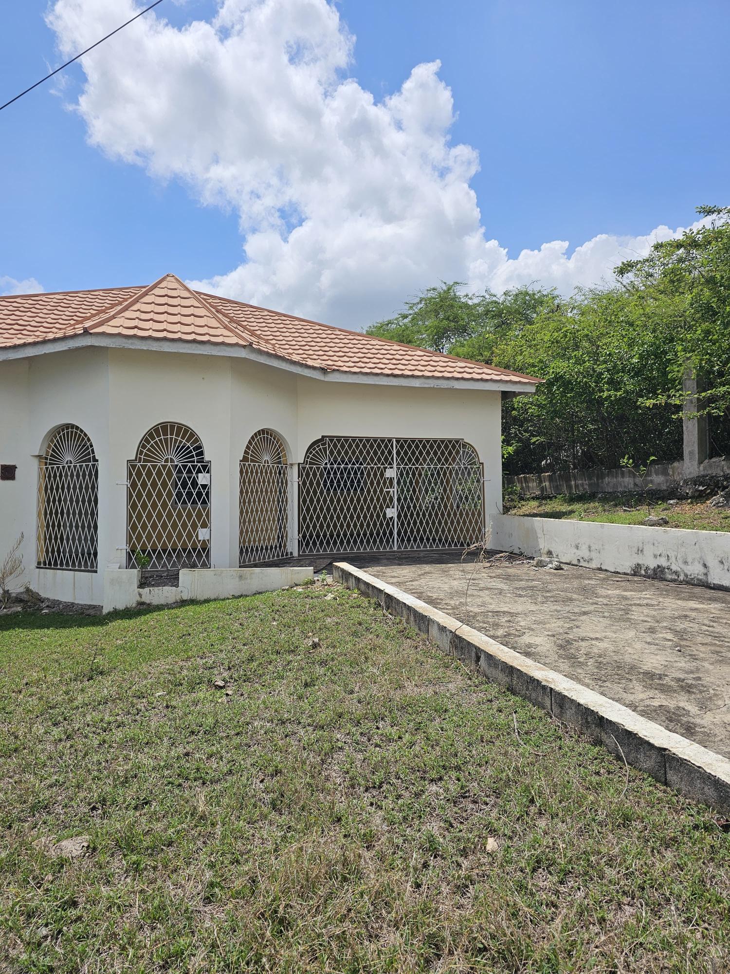 Fifth image of 124 Central Avenue in Chateau, Clarendon, Jamaica - property is For Sale