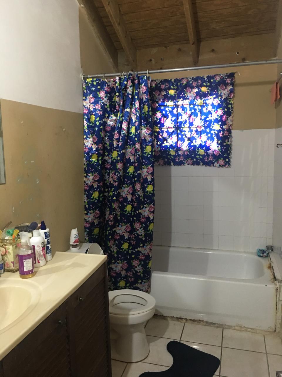 Third image of 565 Summerlyton Place in White Water Meadows, St. Catherine, Jamaica - property is For Rent