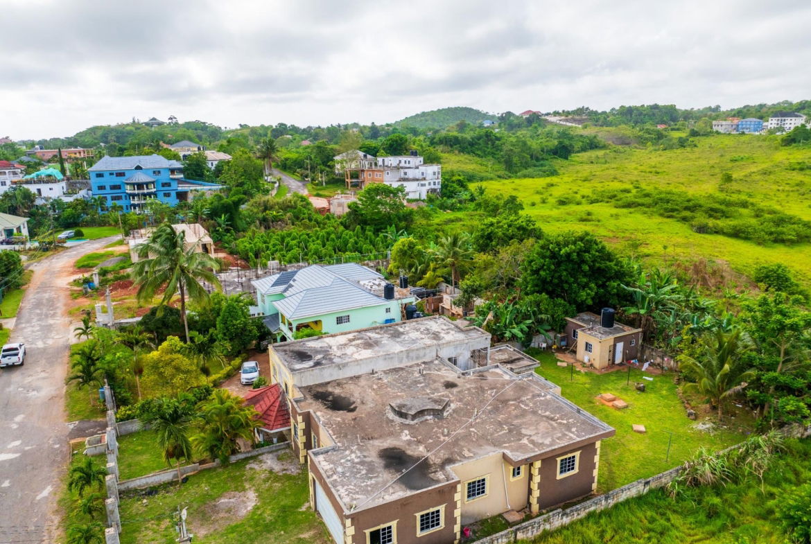 Spacious-Income-Earning-House-for-Sale-in-Mandeville-Jamaica Fifteenth image of Lot 33 College View Avenue, Mand in Cedar Grove, Manchester, Jamaica - property is For Sale