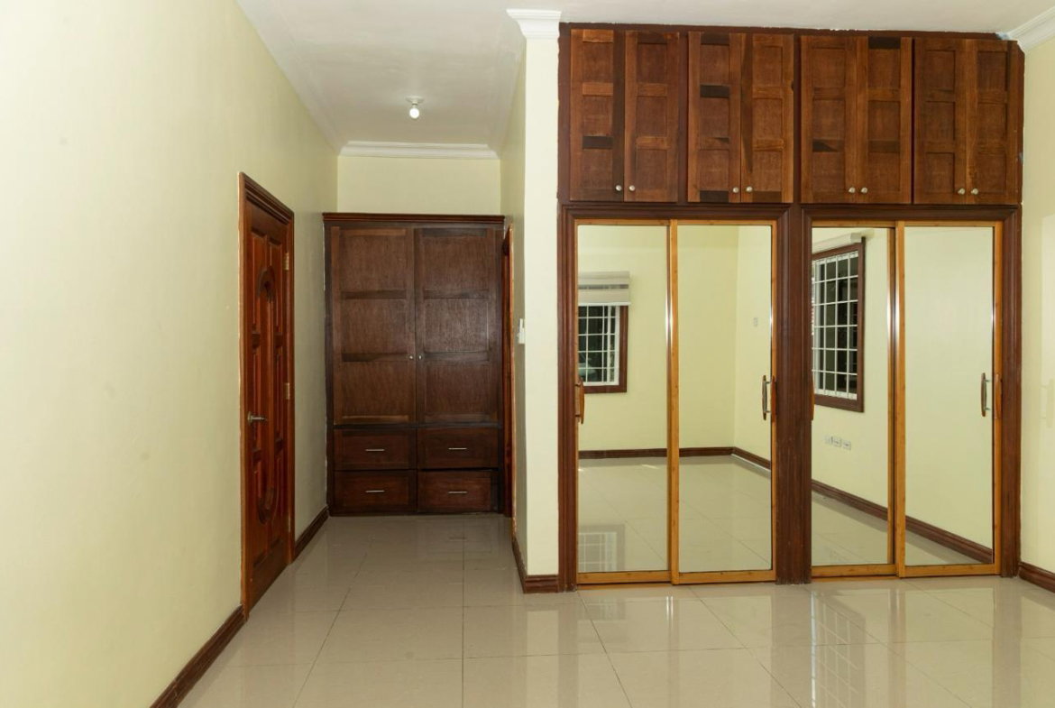 Eleventh image of Th-3-7-9 Clieveden Avenue in Kingston 6, St. Andrew, Jamaica - property is For Rent