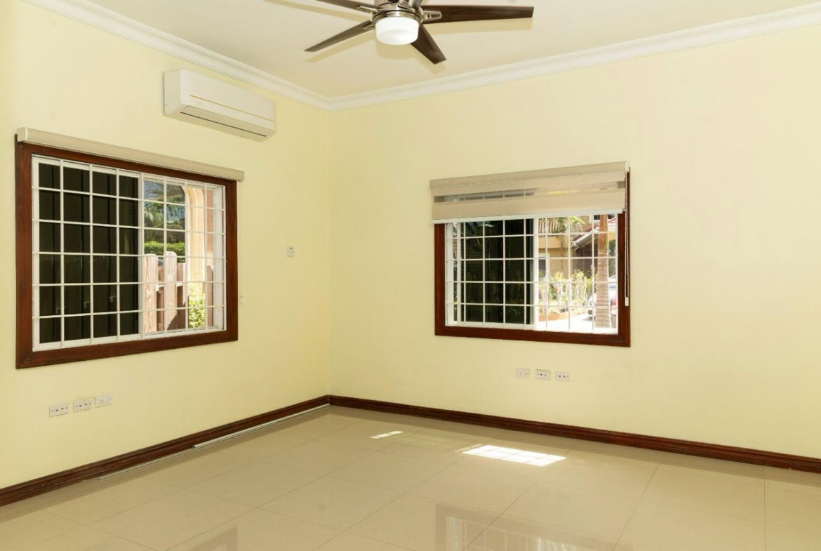 Twelfth image of Th-3-7-9 Clieveden Avenue in Kingston 6, St. Andrew, Jamaica - property is For Rent