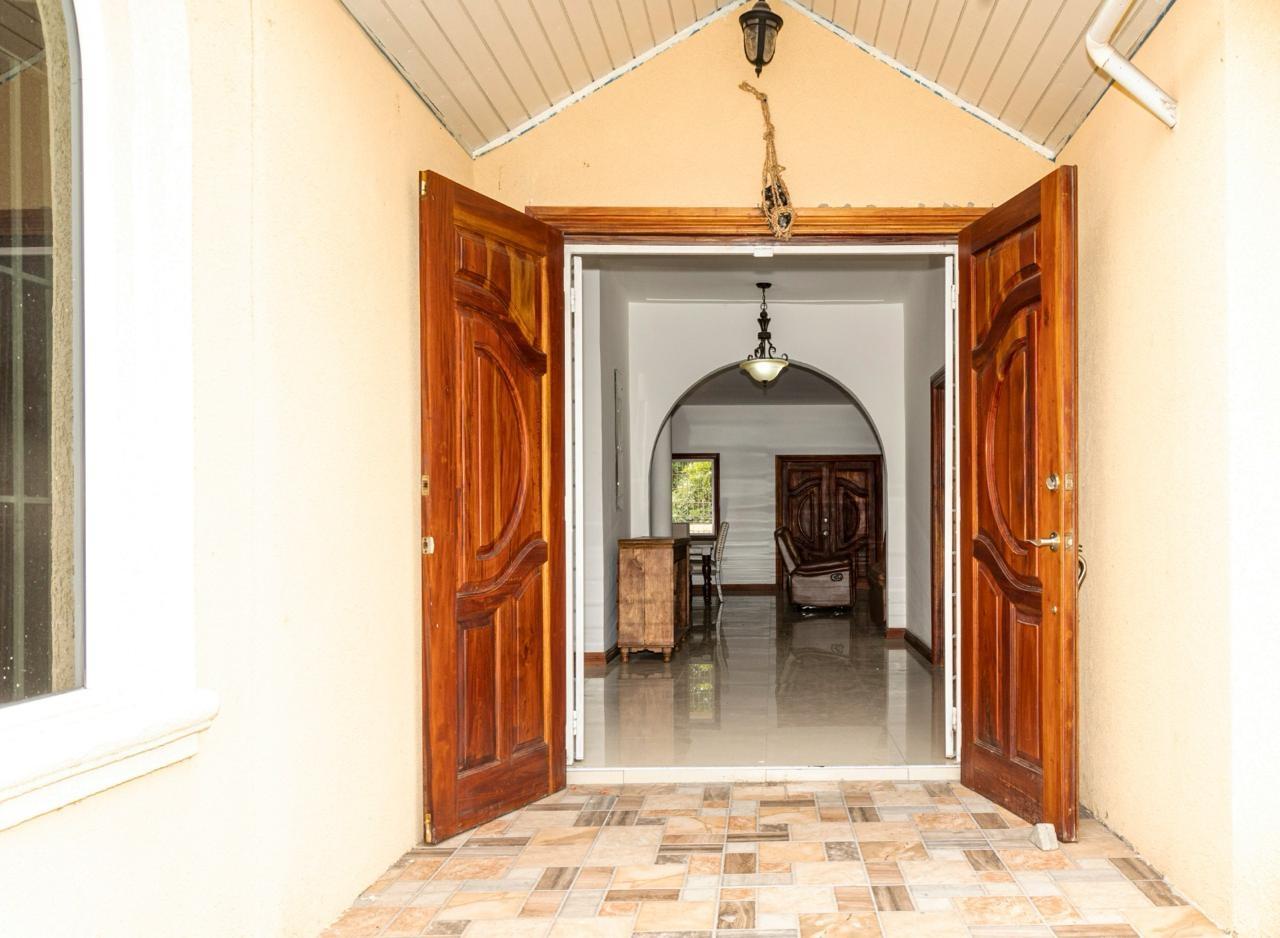 Twenty-Seventh image of Th-3-7-9 Clieveden Avenue in Kingston 6, St. Andrew, Jamaica - property is For Rent