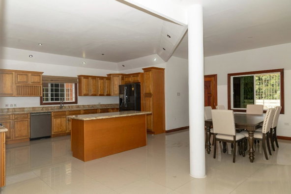 Fifth image of Th-3-7-9 Clieveden Avenue in Kingston 6, St. Andrew, Jamaica - property is For Rent