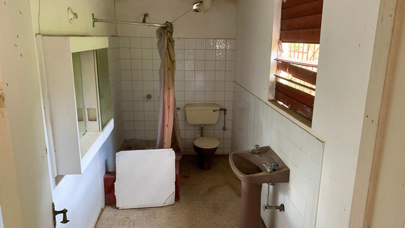 Spacious-Two-Family-Home-for-Sale-in-Linstead-Jamaica Twenty-Fifth image of Part of Banbury in Linstead, St. Catherine, Jamaica - property is For Sale