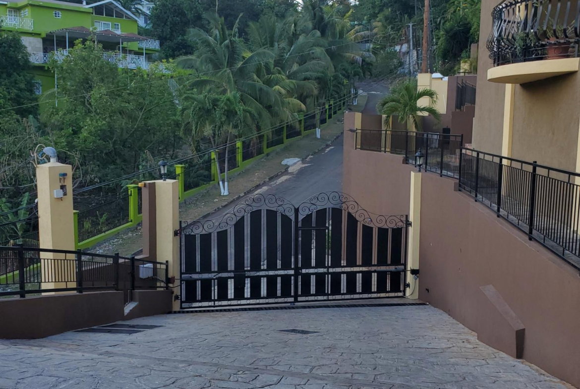 Fifth image of 11-18 East Oakridge, Kingston 8 in Kingston 8, St. Andrew, Jamaica - property is For Sale