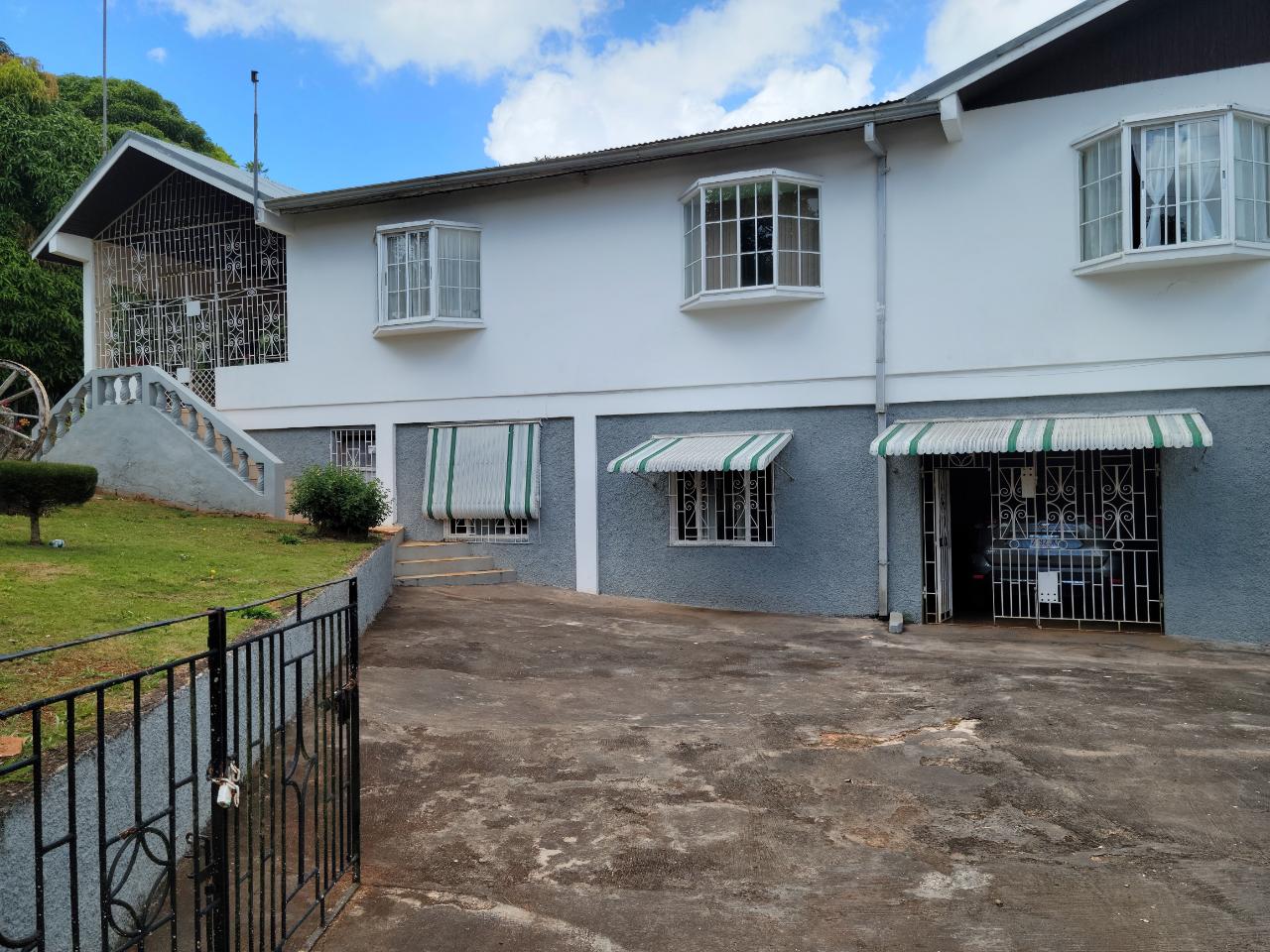 Spalding-6-Bedroom-House-for-Sale-Income-Potential-in-Manchester-Jamaica Fifth image of Knox Hill in Glencoe Meadows, Manchester, Jamaica - property is For Sale