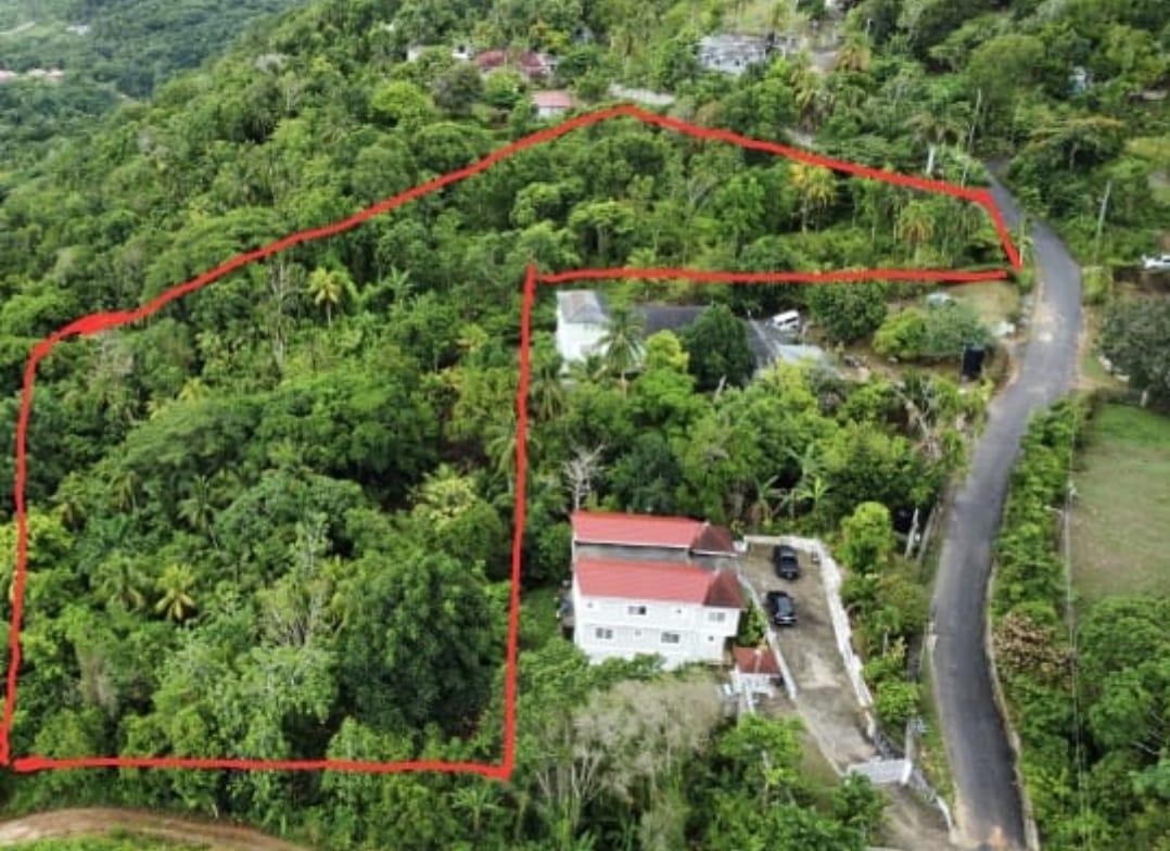 Fifth image of Three Courts, Retreat in Retreat, St. Mary, Jamaica - property is For Sale