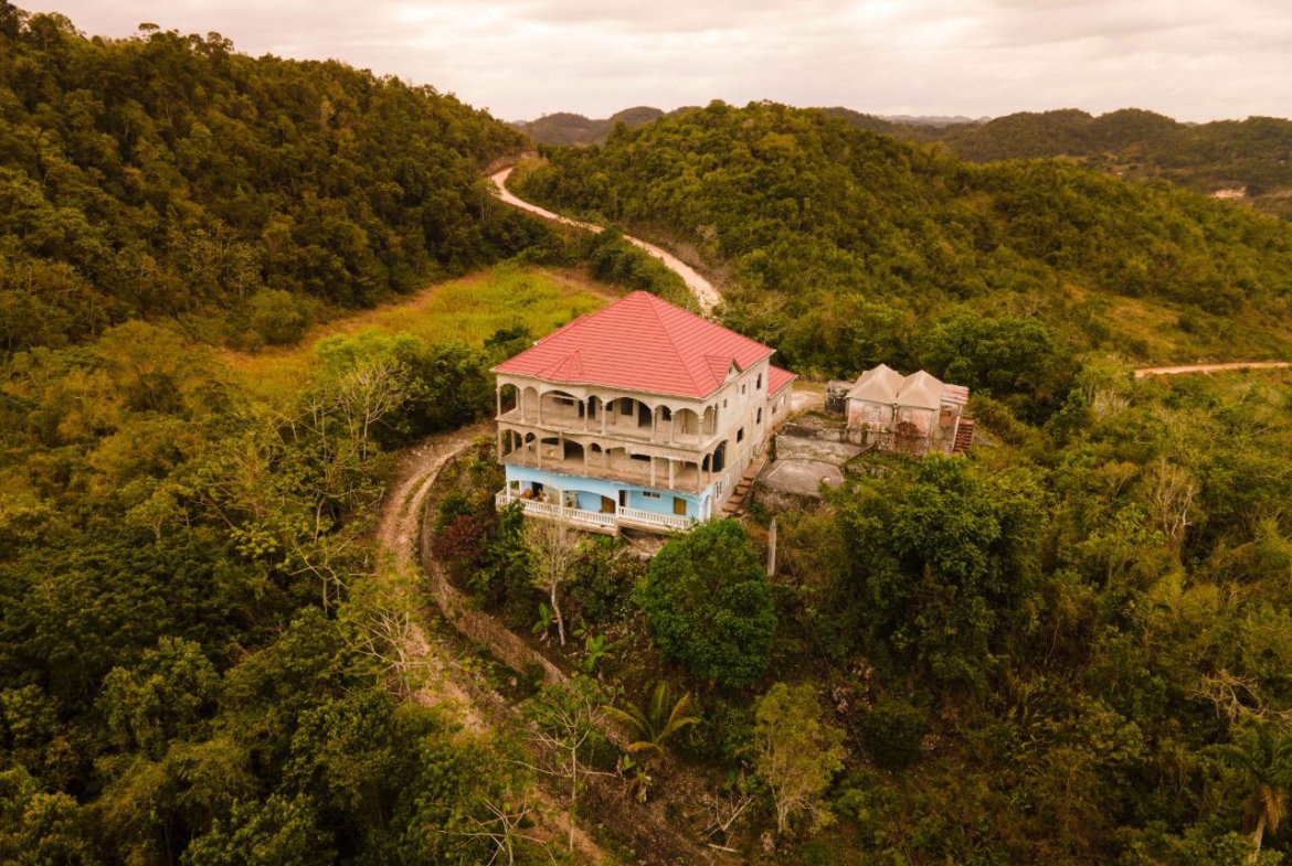 Fourteenth image of Greenhill in Alexandria, St. Ann, Jamaica - property is For Sale