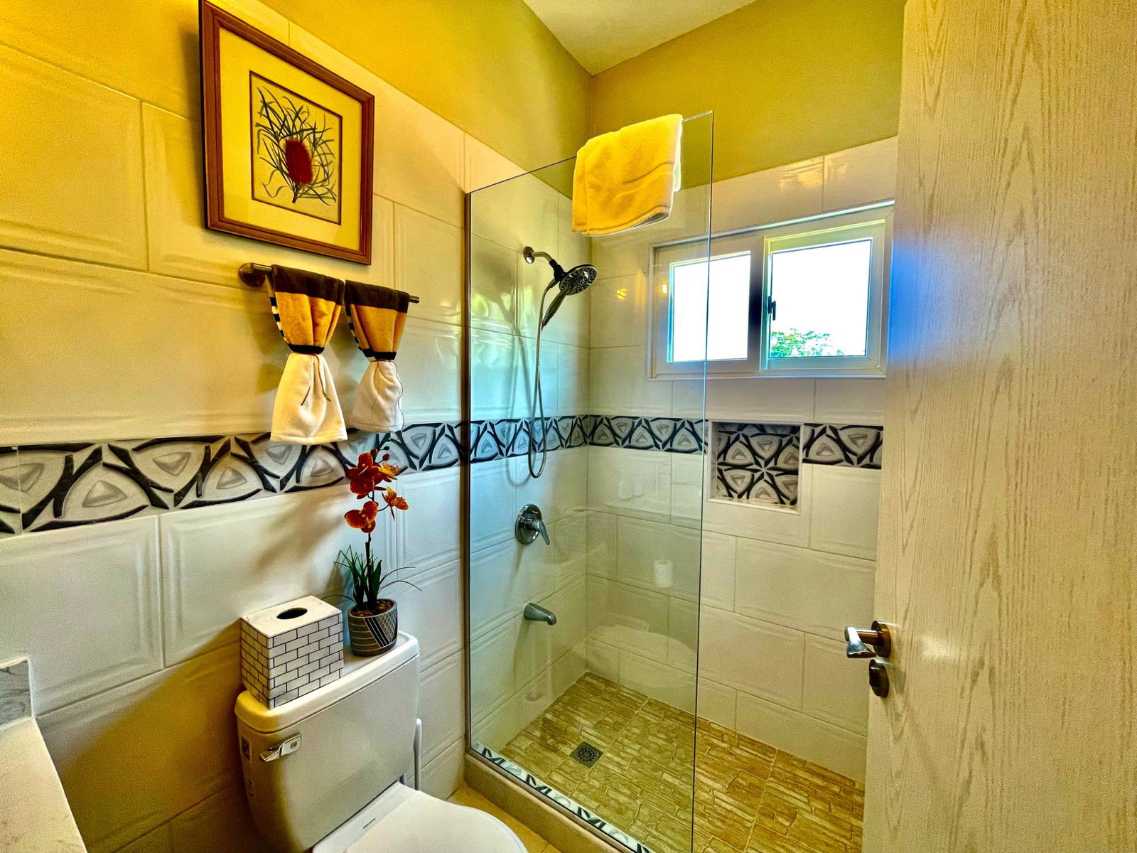 St.-Anns-Luxury-3-Bed-Home-for-Sale-Fully-Furnished-Secure Thirtieth image of 9- Lancewood Meadows in Exchange, St. Ann, Jamaica - property is For Sale