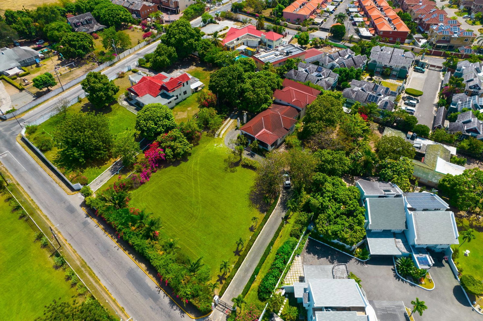 Eleventh image of 29 Seymour Avenue in Kingston 6, St. Andrew, Jamaica - property is For Rent