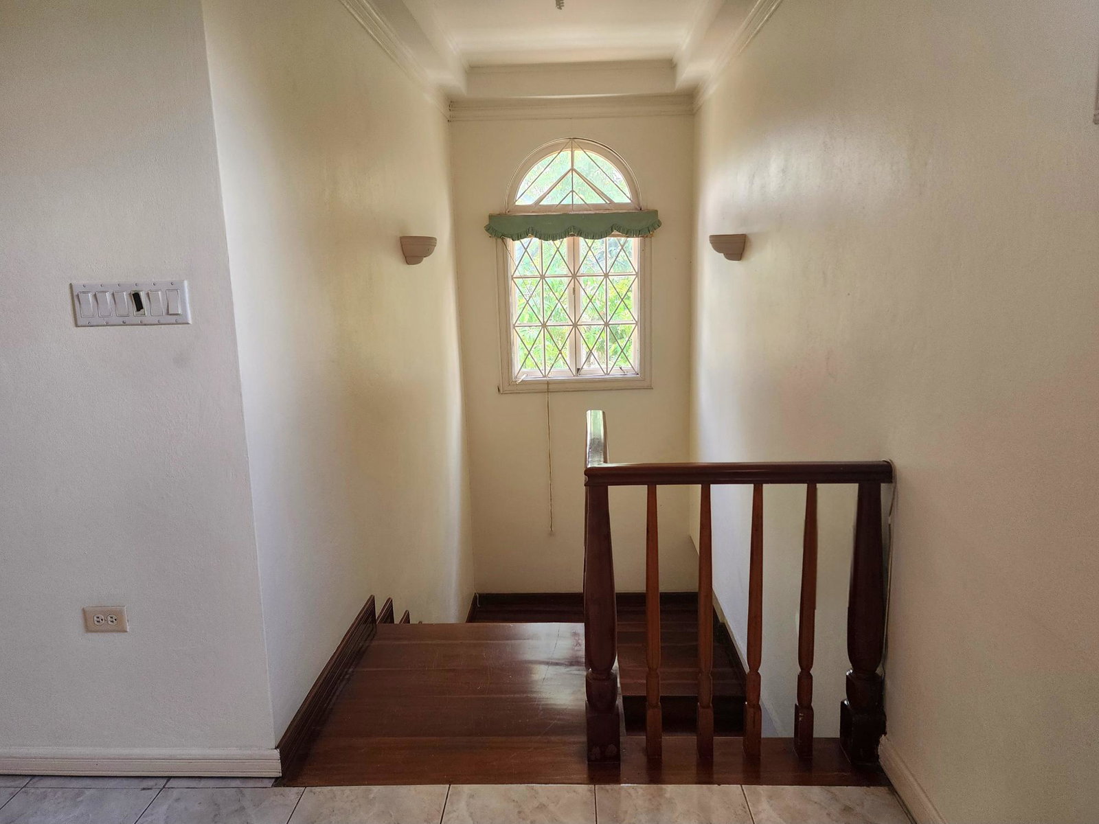 Sixth image of 29 Seymour Avenue in Kingston 6, St. Andrew, Jamaica - property is For Rent