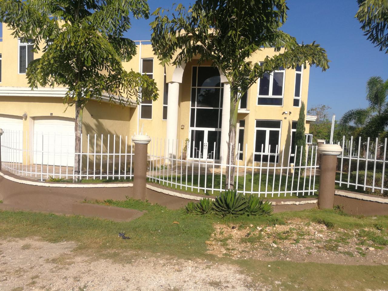 Fourth image of 18 Boxwood, Santa Cruz in Santa Cruz, St. Elizabeth, Jamaica - property is For Sale