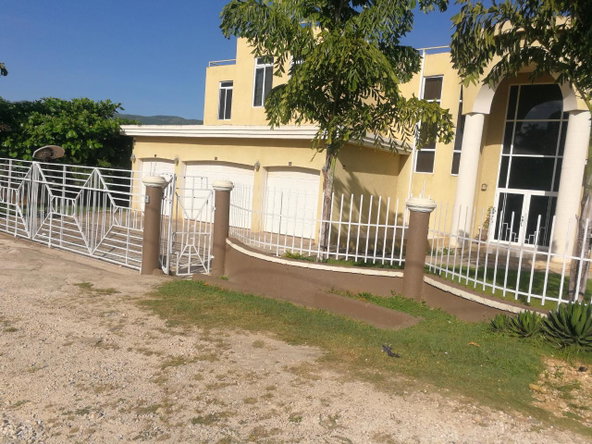 Fifth image of 18 Boxwood, Santa Cruz in Santa Cruz, St. Elizabeth, Jamaica - property is For Sale