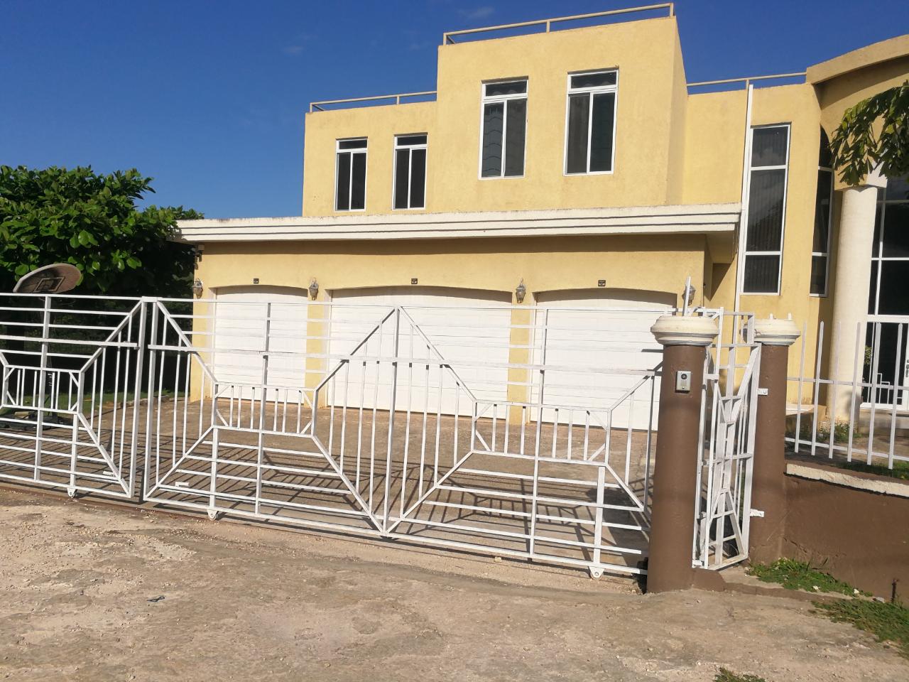 Sixth image of 18 Boxwood, Santa Cruz in Santa Cruz, St. Elizabeth, Jamaica - property is For Sale
