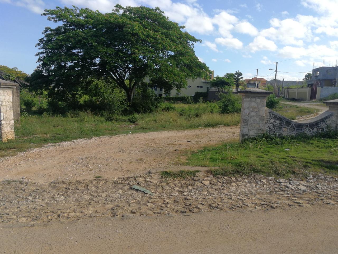 Seventh image of 18 Boxwood, Santa Cruz in Santa Cruz, St. Elizabeth, Jamaica - property is For Sale