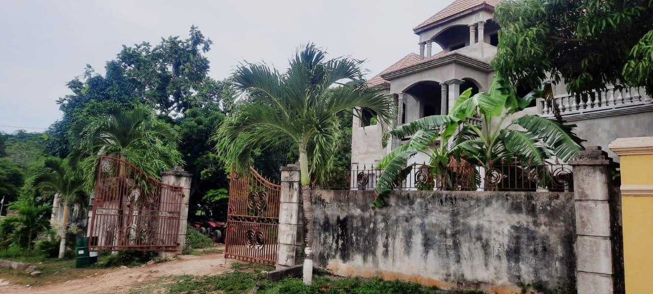 Stunning-10-Bedroom-House-for-Sale-in-Paradise-Edge-Boscobel-Jamaica Eighteenth image of Lot 531- Paradise Edge, Boscobel in Boscobel, St. Mary, Jamaica - property is For Sale