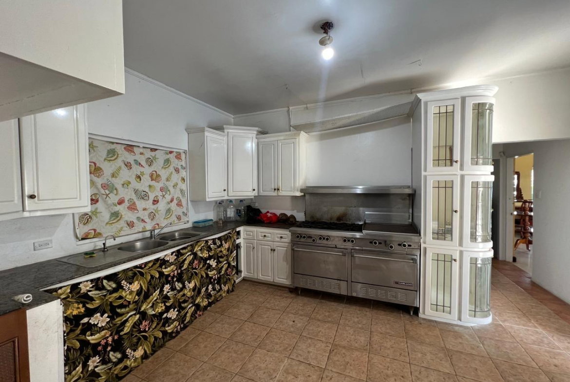Fifteenth image of High Hope, Wiltshire Sain in Wiltshire, St. James, Jamaica - property is For Sale