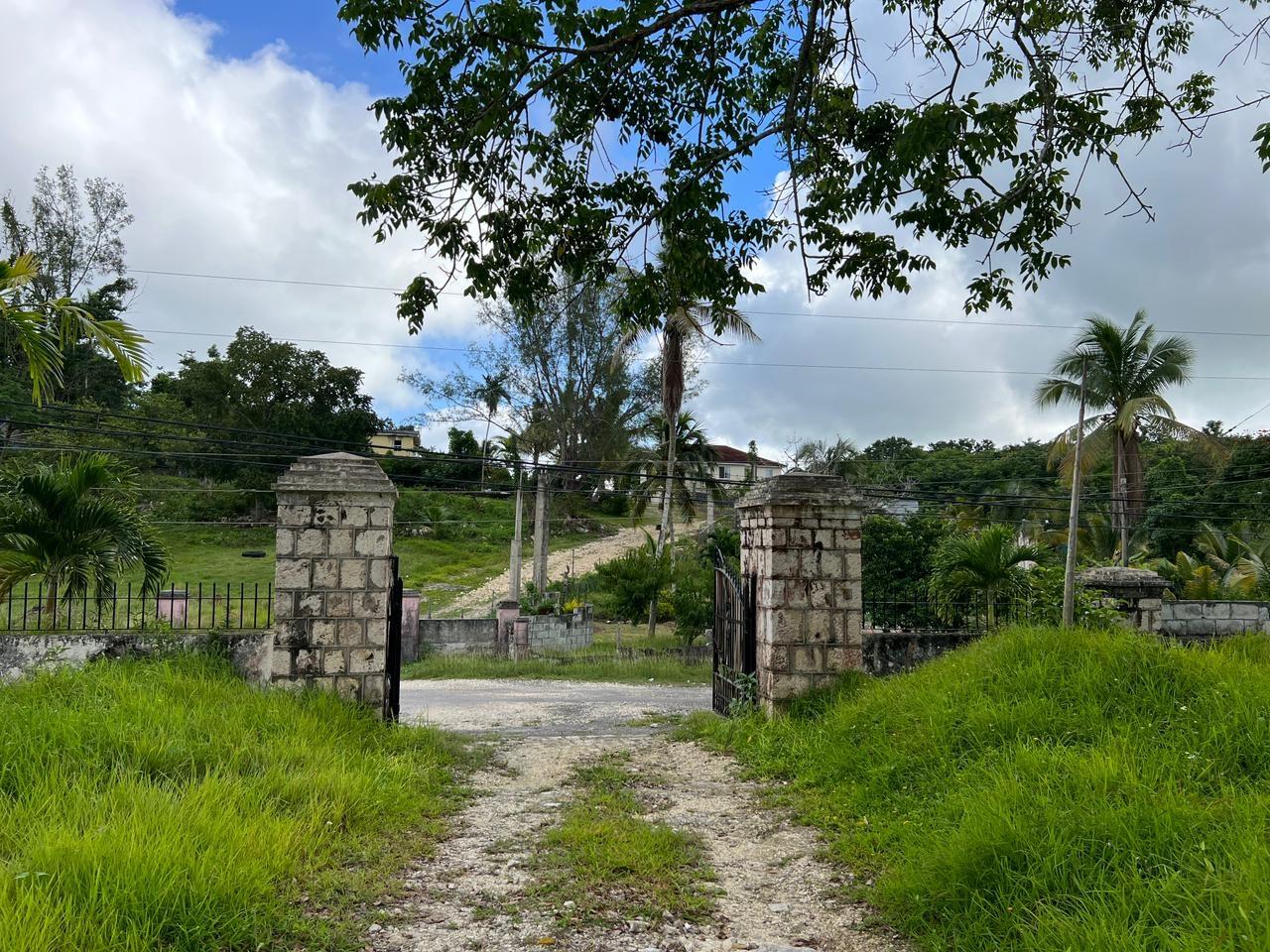 Stunning-11-Building-Property-for-Sale-in-High-Hope-Jamaica Nineteenth image of High Hope, Wiltshire Sain in Wiltshire, St. James, Jamaica - property is For Sale