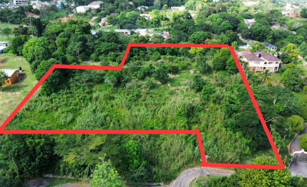 Second image of 5 Greenvale Rd, Mandeville in Mandeville, Manchester, Jamaica - property is For Sale