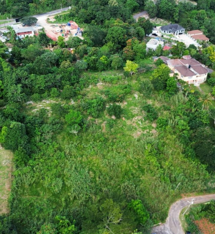 Fourth image of 5 Greenvale Rd, Mandeville in Mandeville, Manchester, Jamaica - property is For Sale