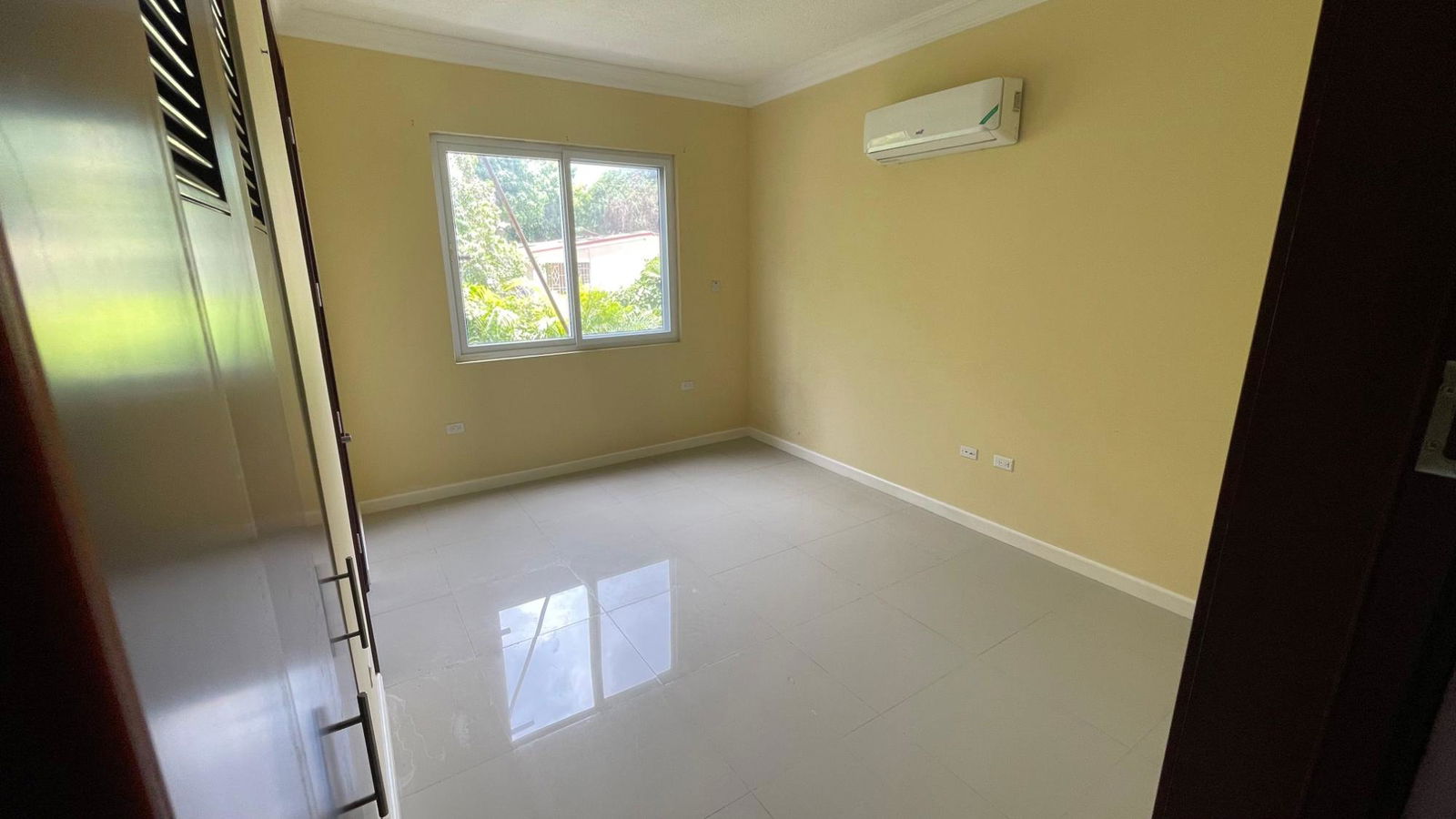 Nineteenth image of 46 Paddington Terrace in Kingston 6, St. Andrew, Jamaica - property is For Sale
