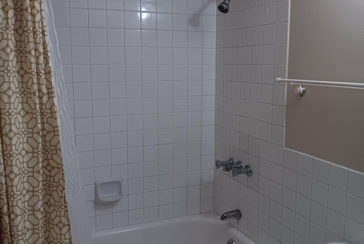 Twelfth image of 40-3 Renfrew Road in Kingston 10, St. Andrew, Jamaica - property is For Rent