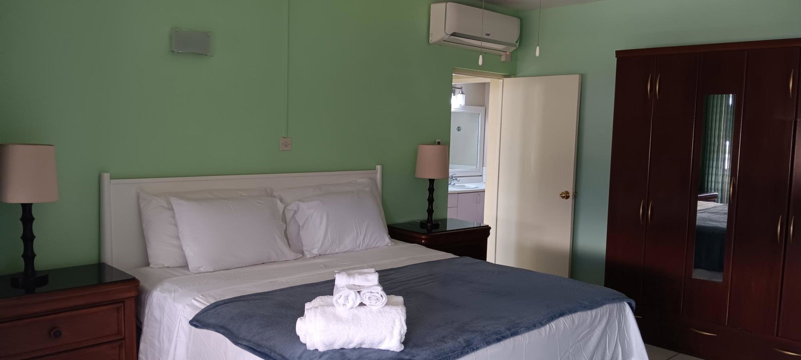 Stunning-2-Bedroom-Apartment-for-Rent-in-Courtleigh-Towers-New-Kingston Ninth image of 40-3 Renfrew Road in Kingston 10, St. Andrew, Jamaica - property is For Rent