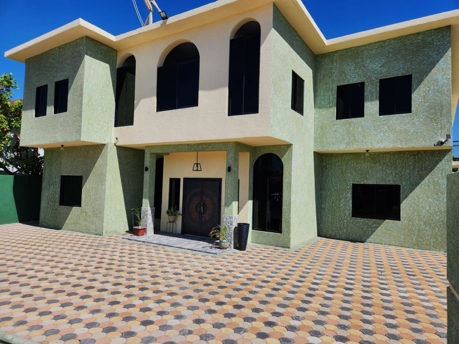 Seventh image of 1-4 Arawak Close in HELLSHIRE HILLS, St. Catherine, Jamaica - property is For Rent