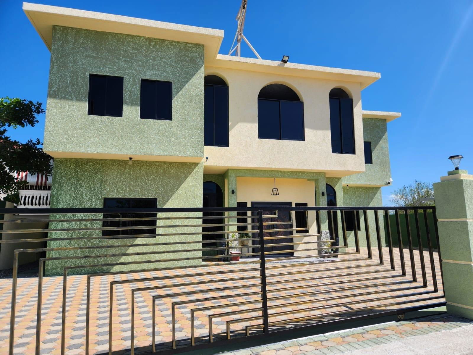 Eighth image of 1-4 Arawak Close in HELLSHIRE HILLS, St. Catherine, Jamaica - property is For Rent