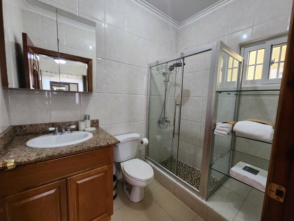 Eleventh image of 11-7 Liguanea Ave in Kingston 6, St. Andrew, Jamaica - property is For Rent