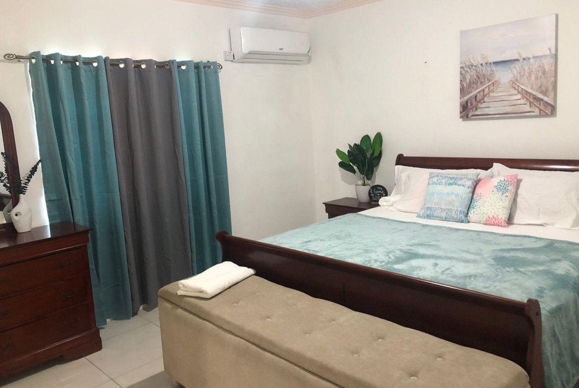 Second image of 12-9a Liguanea Avenue in LIGUANEA, St. Andrew, Jamaica - property is For Rent