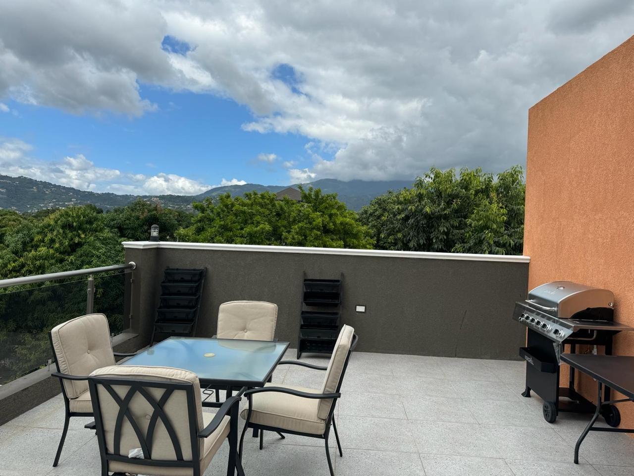 Sixteenth image of 14-7 Dorsetshire Avenue in Kingston 8, St. Andrew, Jamaica - property is For Rent