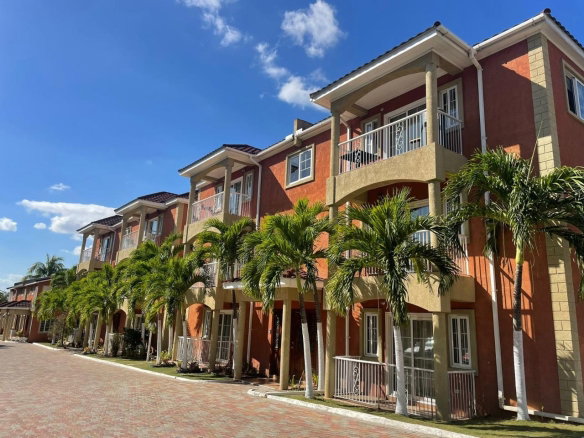 First image of 14-9a Liguanea Avenue in LIGUANEA, St. Andrew, Jamaica - property is For Rent