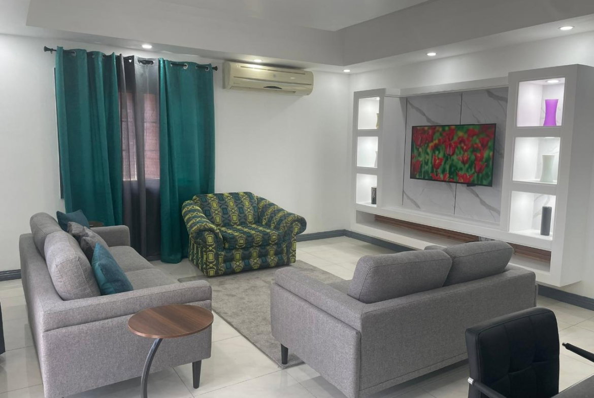 Tenth image of 14-9a Liguanea Avenue in LIGUANEA, St. Andrew, Jamaica - property is For Rent