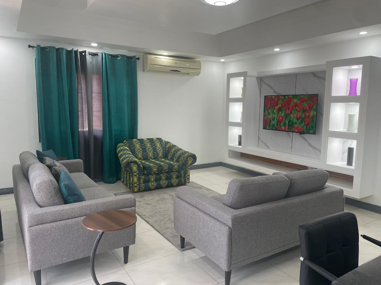 Tenth image of 14-9a Liguanea Avenue in LIGUANEA, St. Andrew, Jamaica - property is For Rent