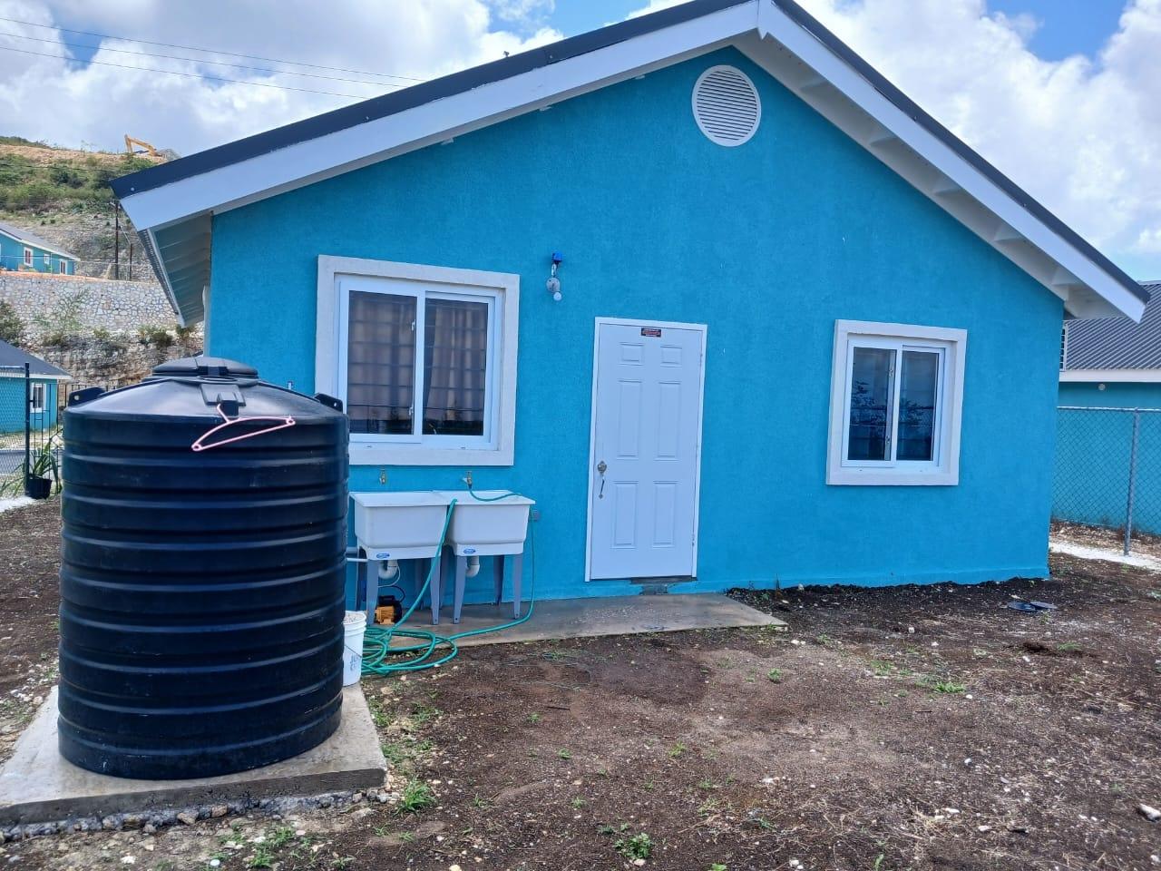 Stunning-2-Bedroom-House-for-Rent-in-Edmund-Ridge-Estate-Jamaica Sixteenth image of 185 Edmund Ridge Estate in SPOT VALLEY, St. James, Jamaica - property is For Rent