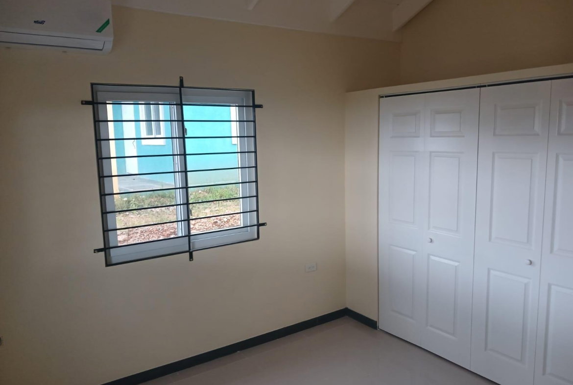 Tenth image of 95 Edmund Ridge Estate in SPOT VALLEY, St. James, Jamaica - property is For Rent