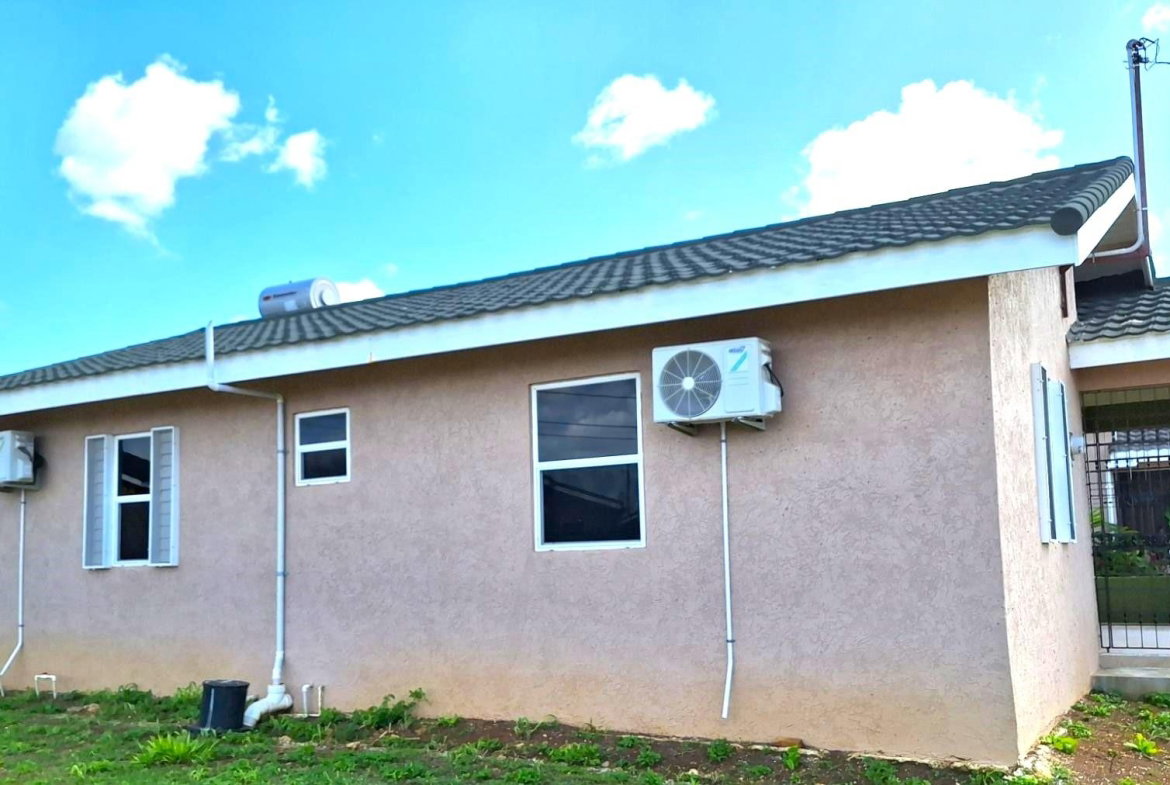 Second image of 887- Stonebrook Manor in Falmouth, Trelawny, Jamaica - property is For Rent