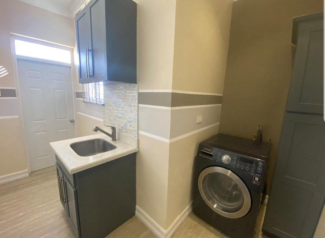 Twelfth image of 22-12a Charlton rd in Kingston 8, St. Andrew, Jamaica - property is For Rent