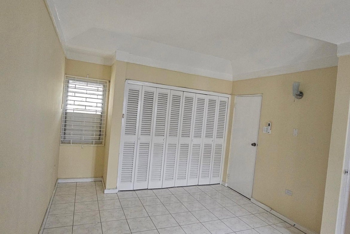 Thirteenth image of 32-4-12 Renfrew Road in Kingston 10, St. Andrew, Jamaica - property is For Rent