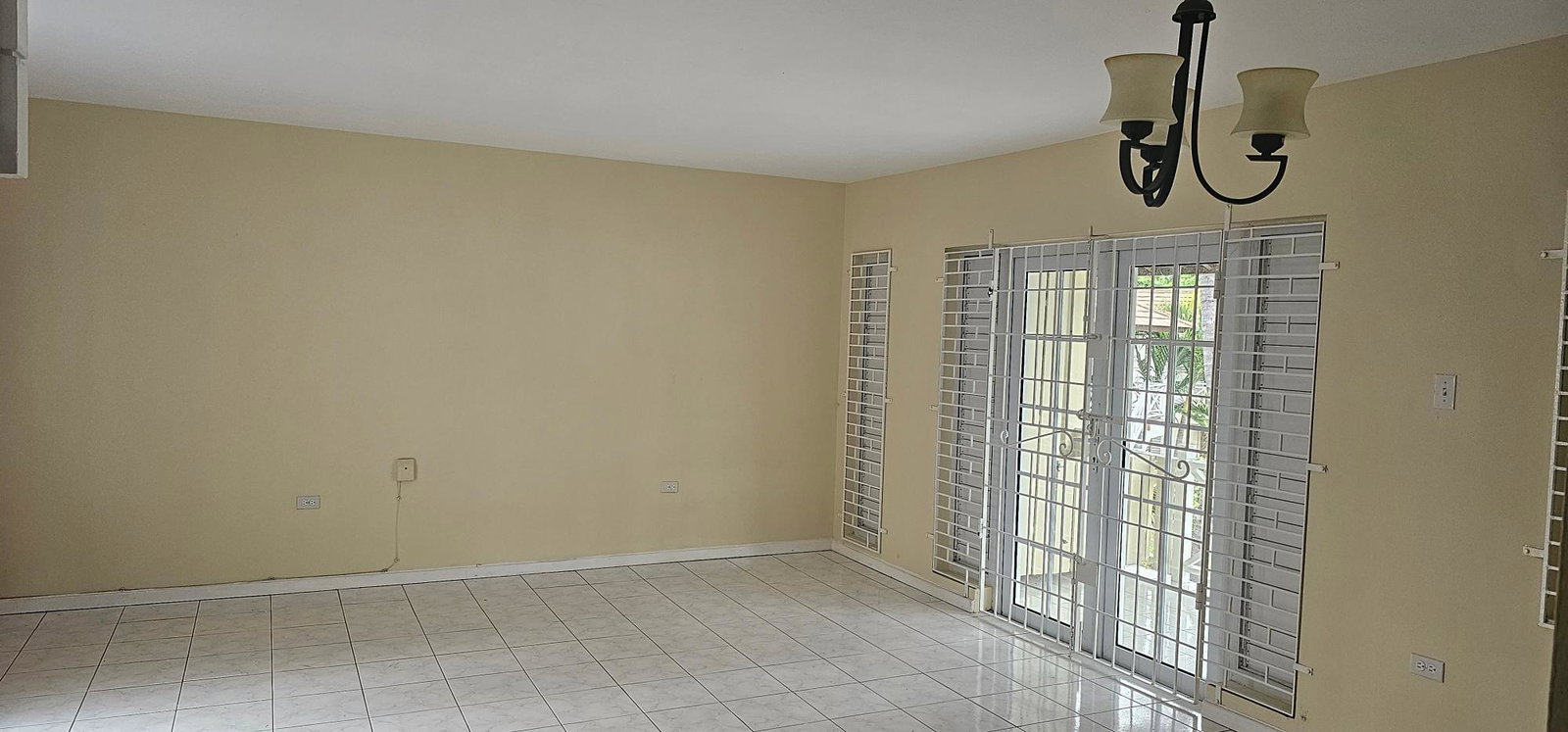 Stunning-2-Bedroom-Penthouse-for-Rent-in-New-Kingston-Jamaica Fourteenth image of 32-4-12 Renfrew Road in Kingston 10, St. Andrew, Jamaica - property is For Rent