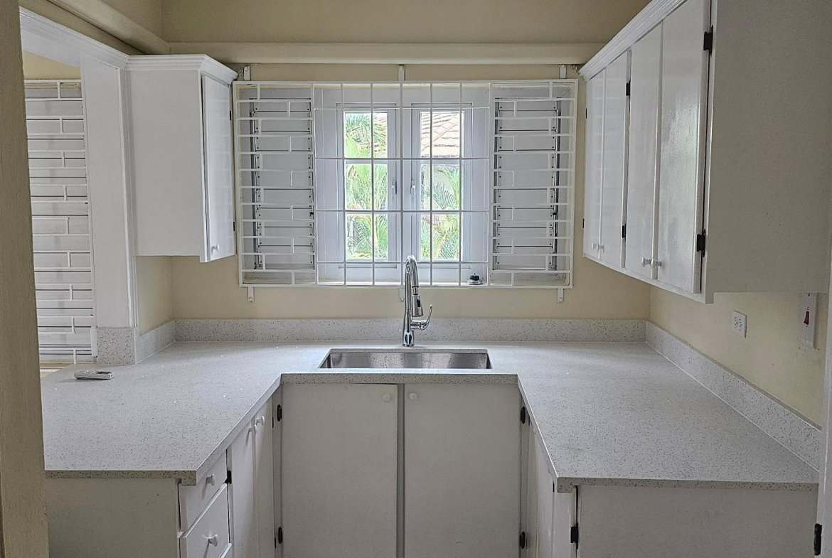 Fifth image of 32-4-12 Renfrew Road in Kingston 10, St. Andrew, Jamaica - property is For Rent