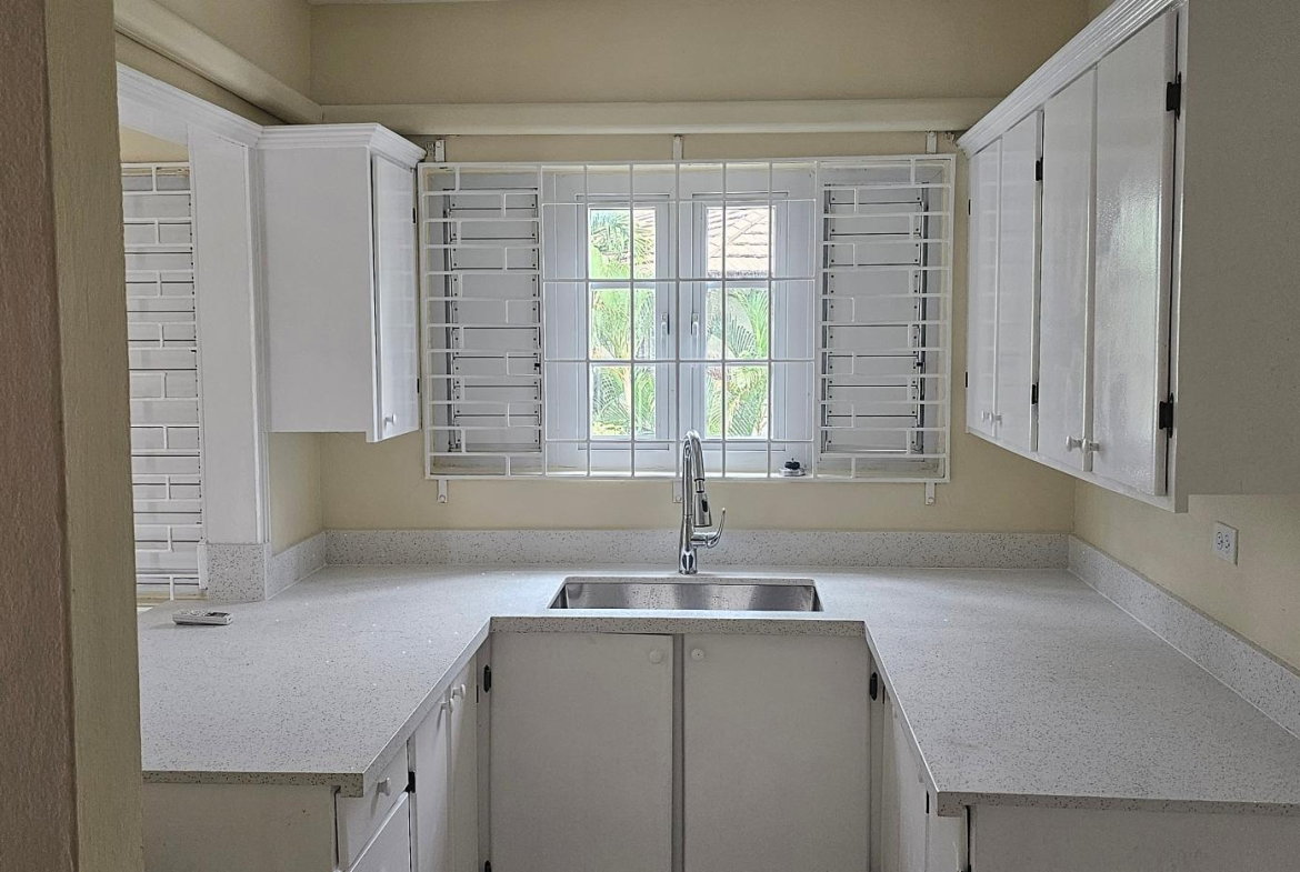 Sixth image of 32-4-12 Renfrew Road in Kingston 10, St. Andrew, Jamaica - property is For Rent