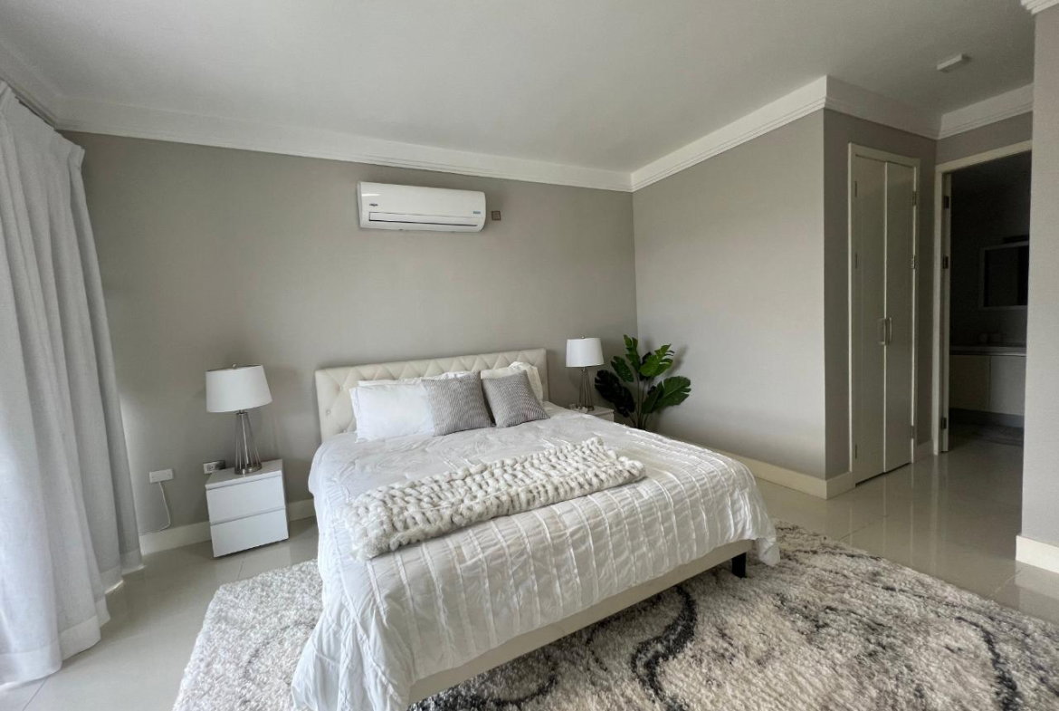 Fourteenth image of 904-20 South Avenue, Kingston 10 in Kingston 10, St. Andrew, Jamaica - property is For Sale