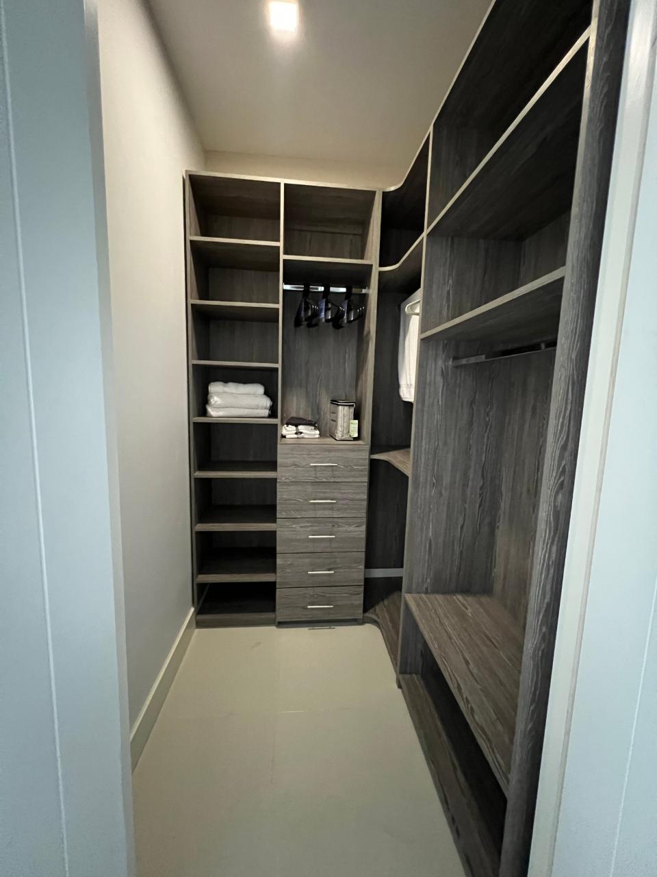 Stunning-2-Bedroom-Penthouse-for-Sale-in-Kingston-10-Jamaica Seventeenth image of 904-20 South Avenue, Kingston 10 in Kingston 10, St. Andrew, Jamaica - property is For Sale