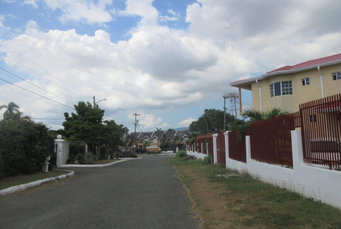 Second image of 1st Floor-8 South Hopefield Ave in Kingston 6, St. Andrew, Jamaica - property is For Rent